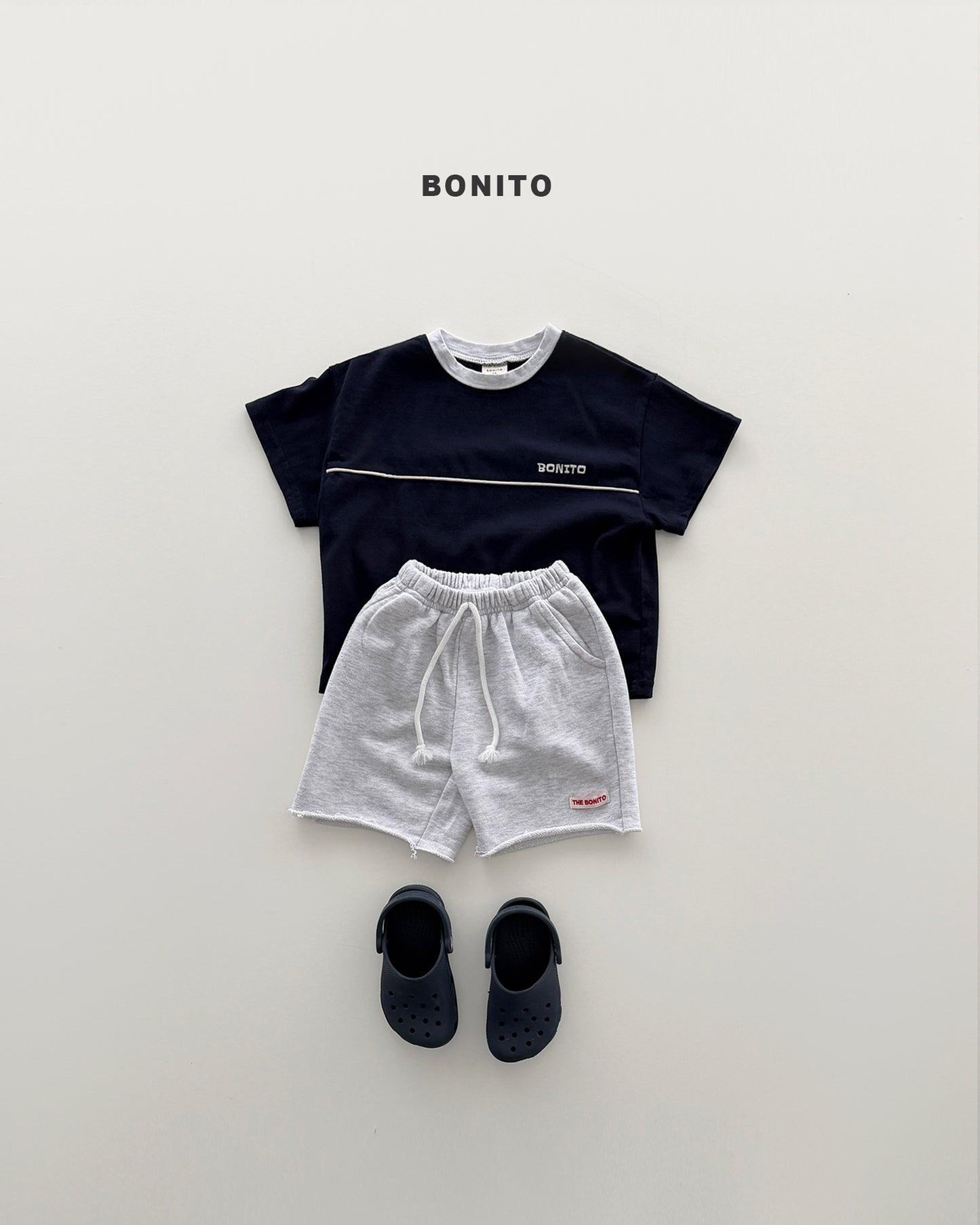 【PREORDER 4日間限定】32.line cut tee