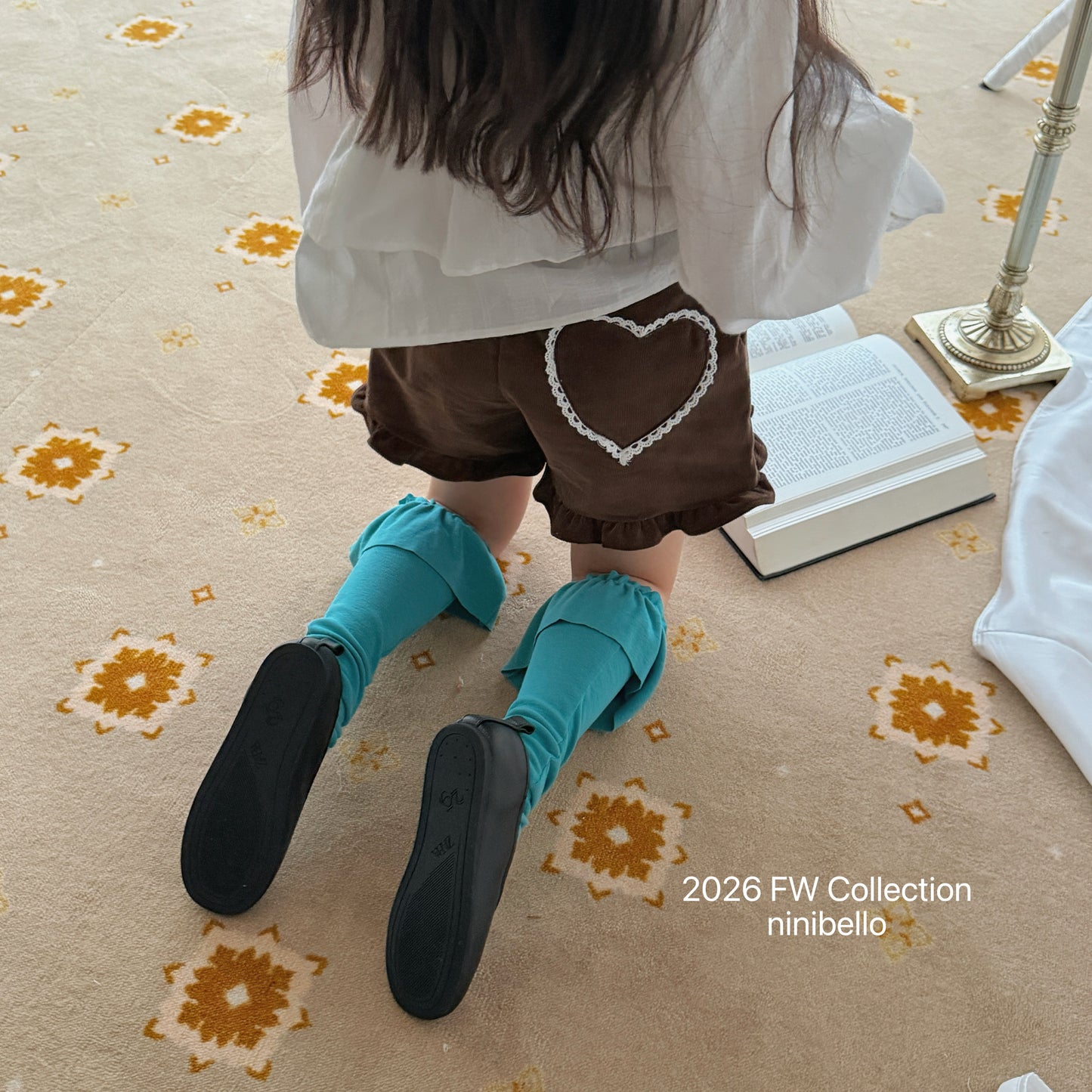 53.Pinter Frill Knee Socks