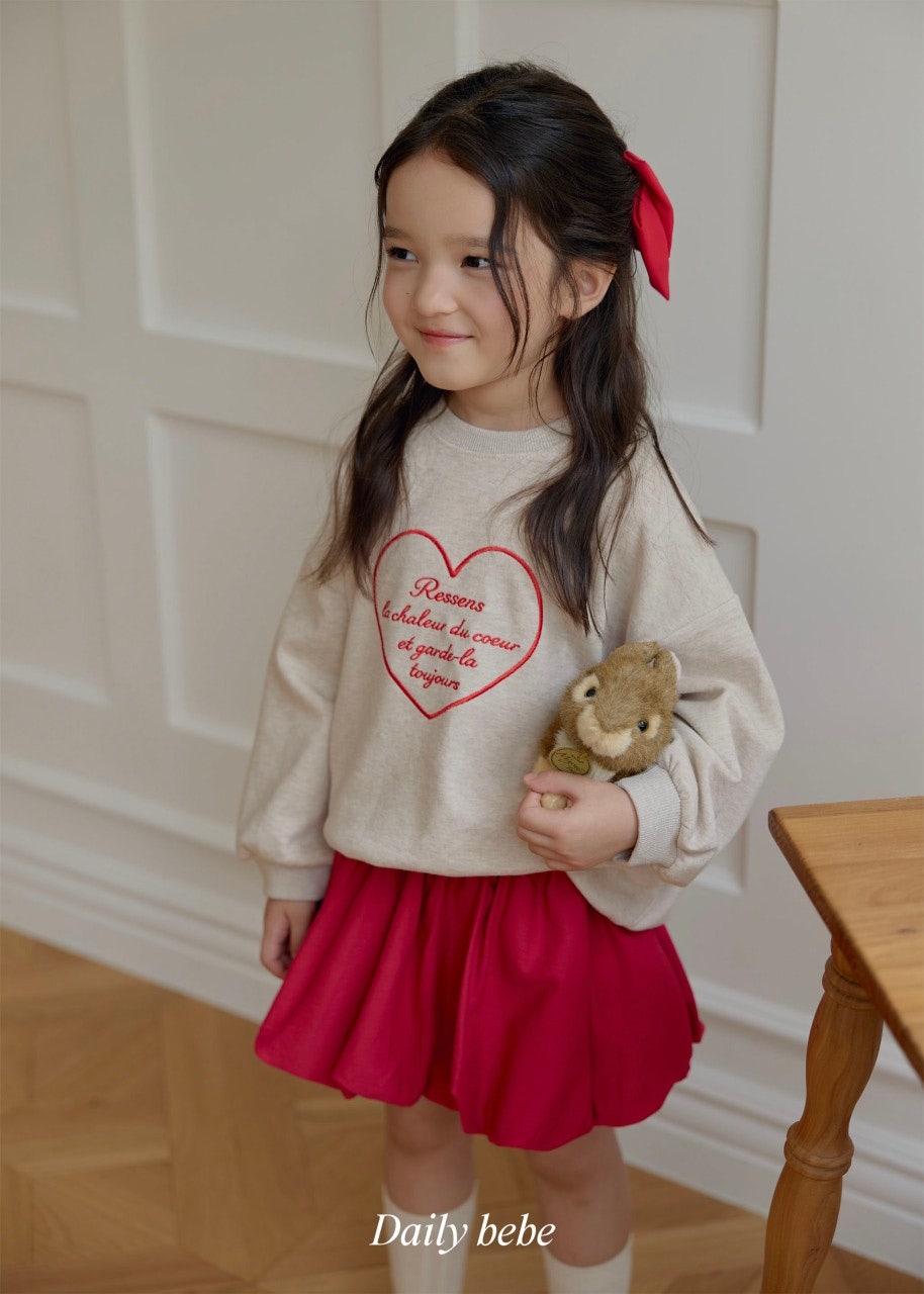 【秋のPRE-ODER 5%OFF】19.Heart Embroidery Sweatshirt