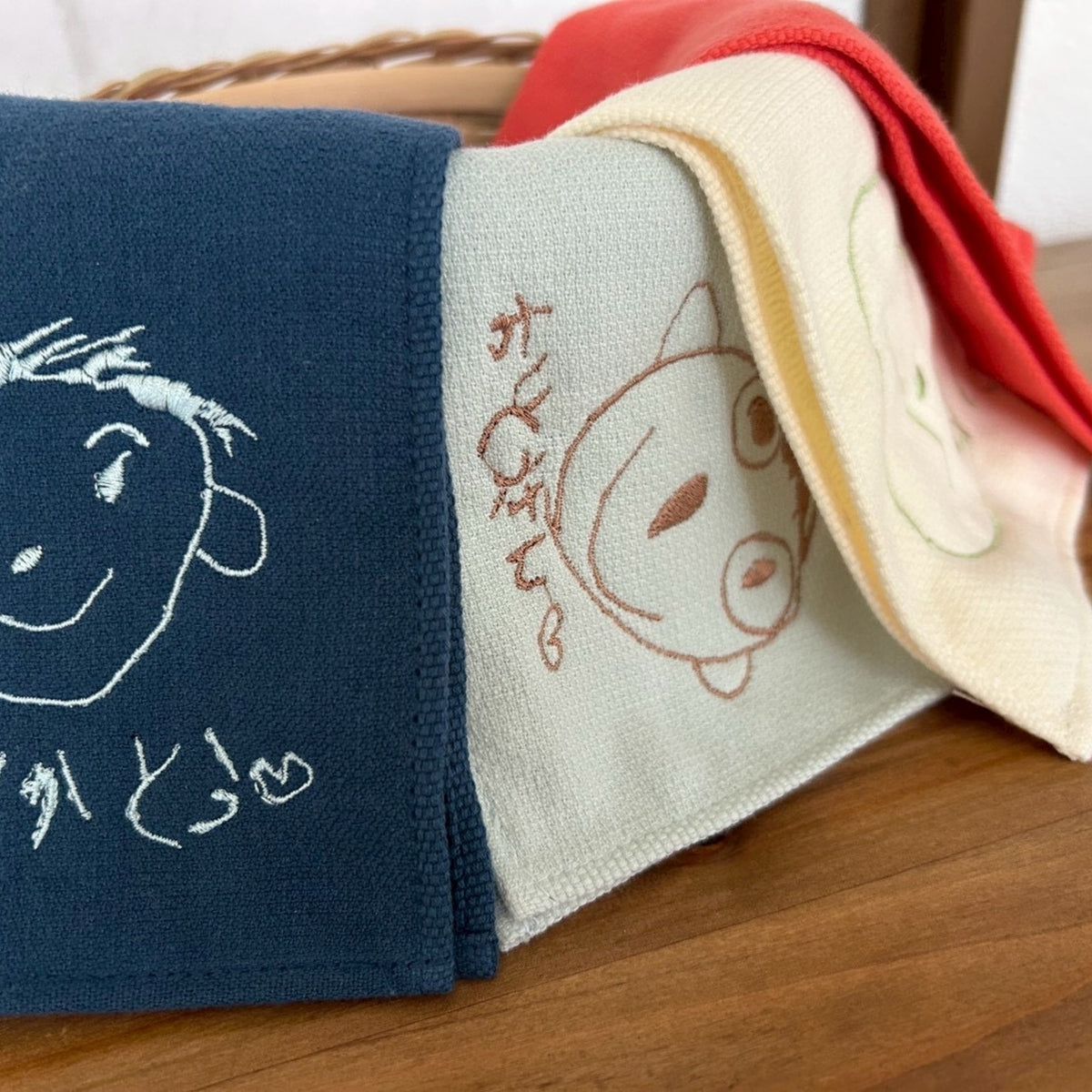 【敬老の日】おえかき刺繍 今治タオルハンカチ