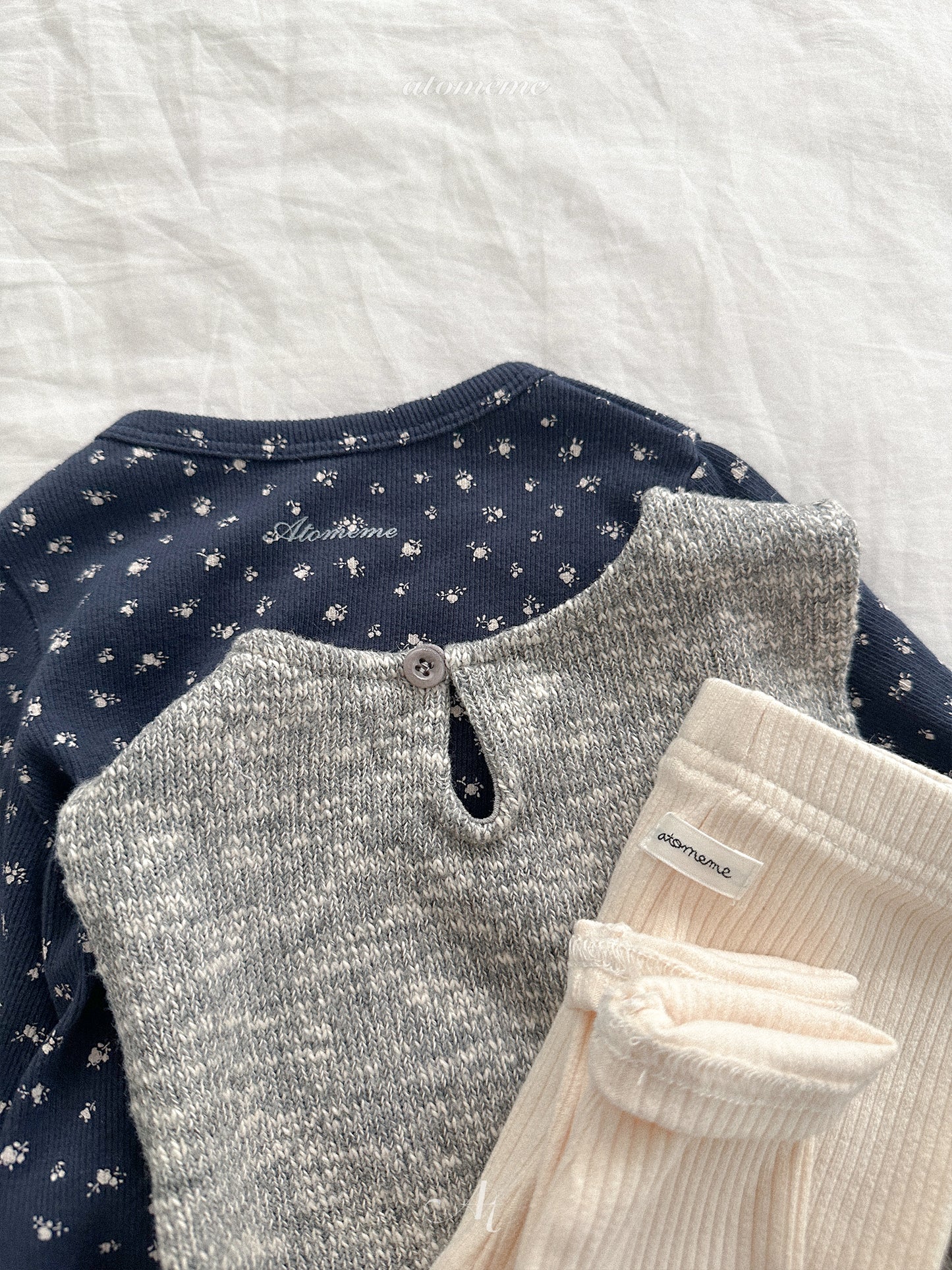 40.Nut Wool Vest