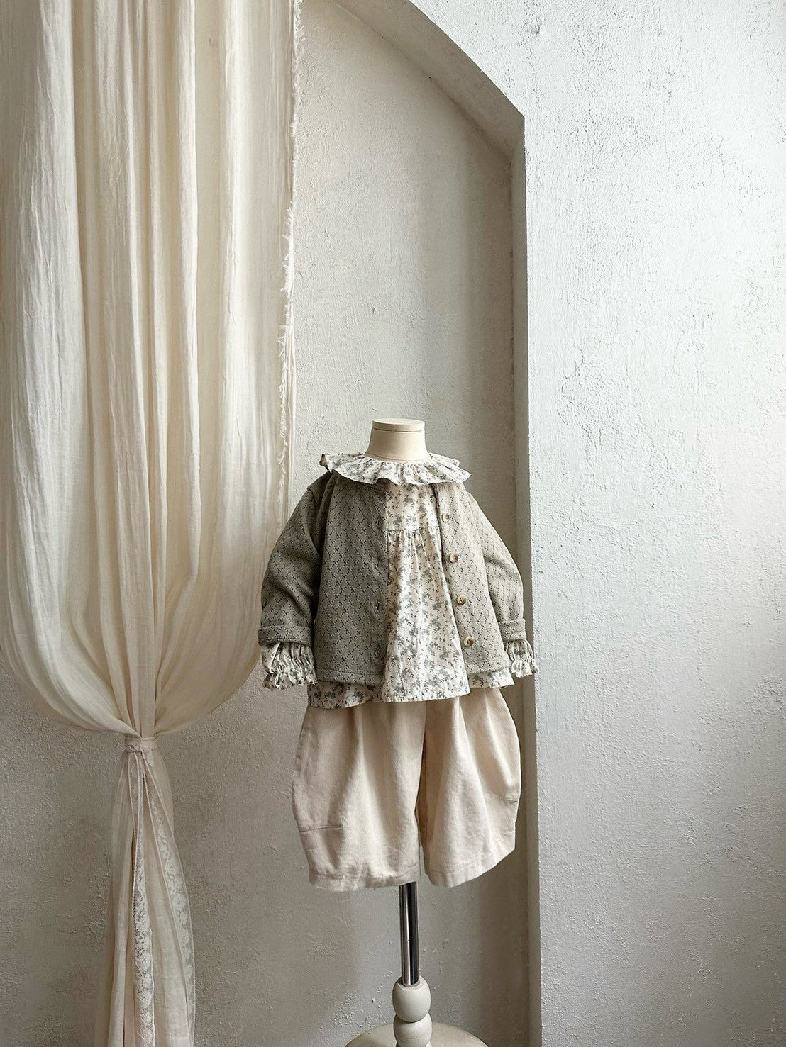 【PRE-ODER〆8.9(sun)】44. Flower Elder Blouse | monbebe