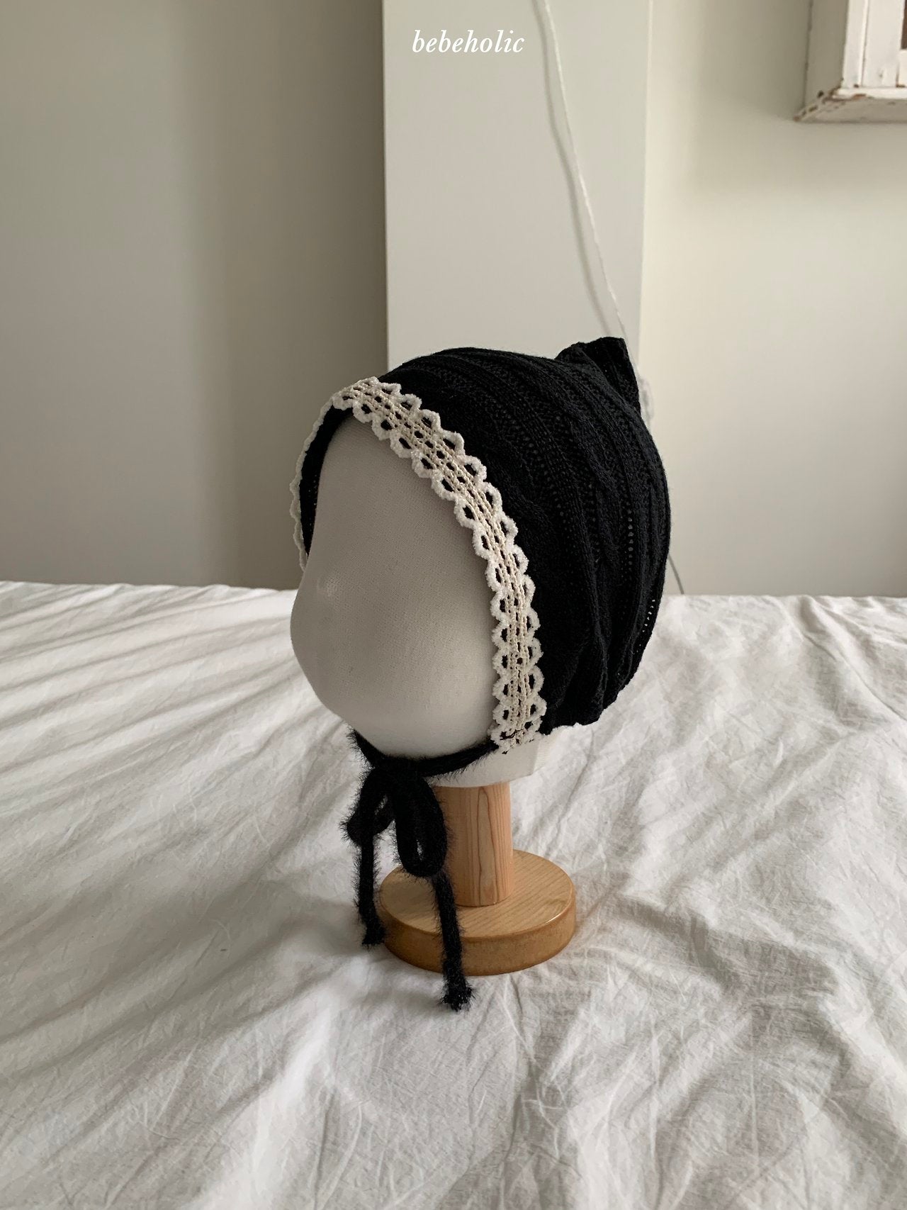 11.CableKnitBonnet