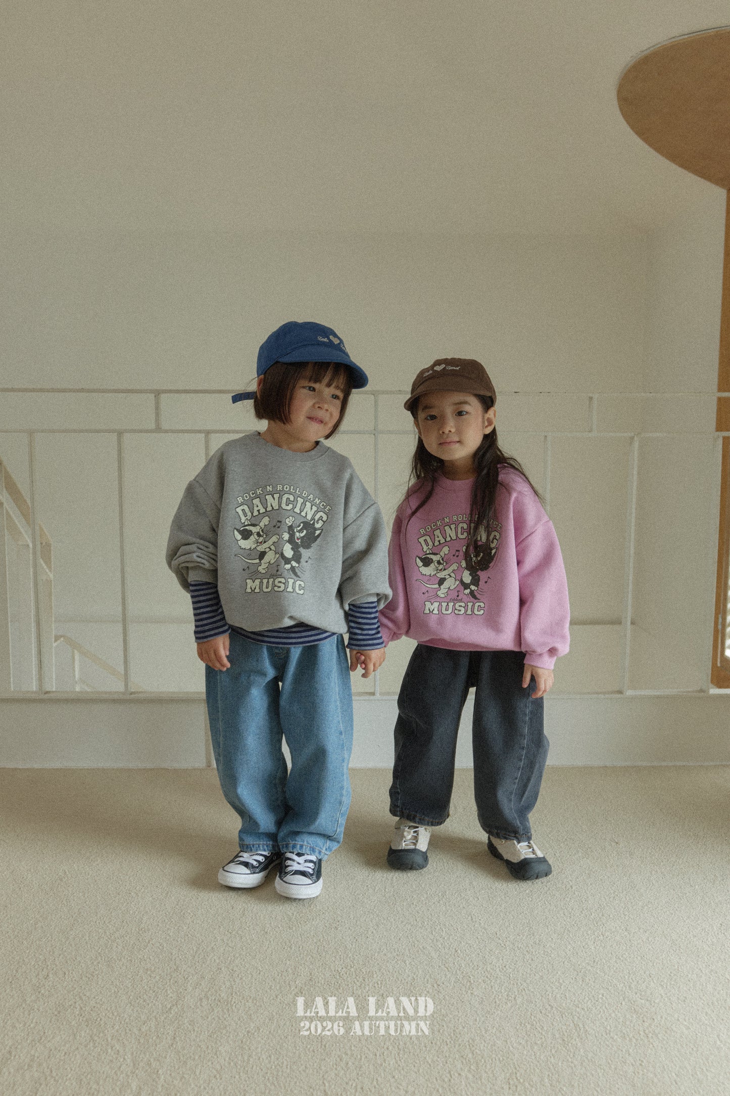 【PRE-ODER〆8.9(sun)】30.Dancing Cat Sweatshirt | lalaland