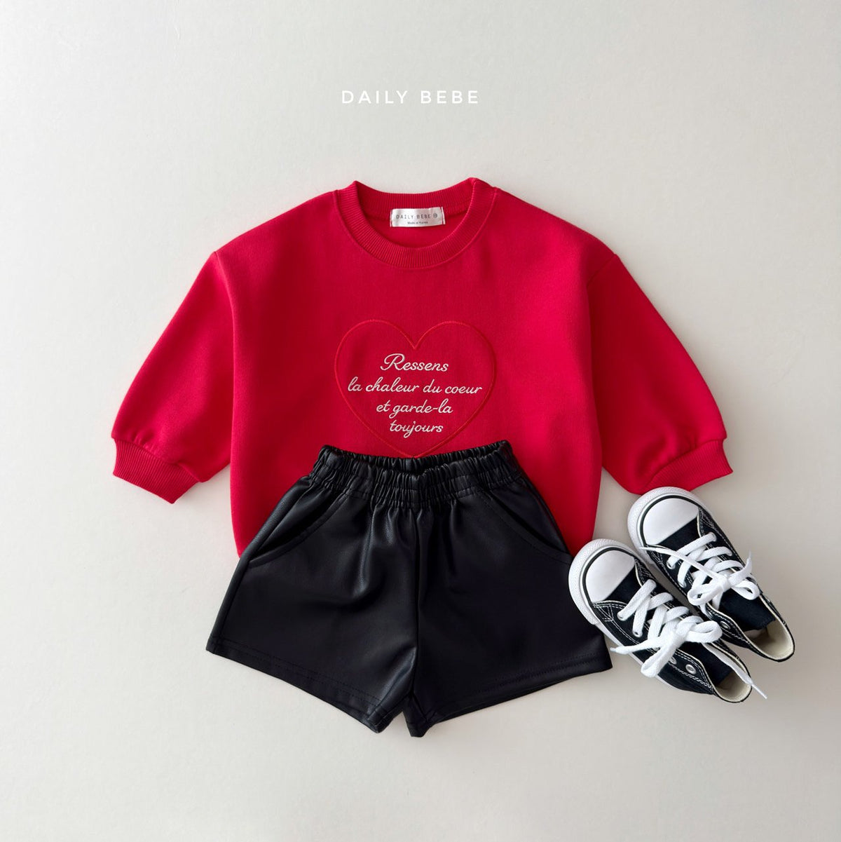 【秋のPRE-ODER 5%OFF】19.Heart Embroidery Sweatshirt
