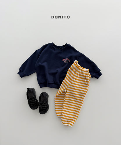 27.Bonito Embossed Sweatshirt