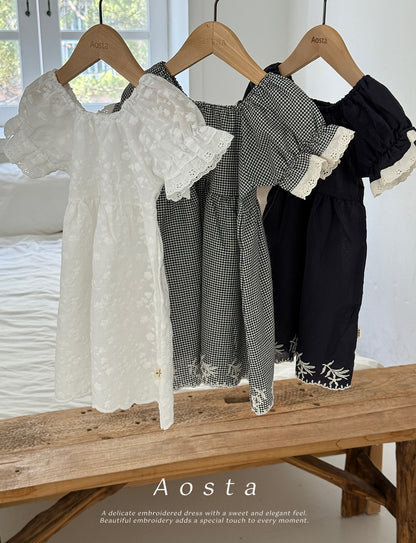 【PREORDER受付終了、ご希望はお問い合わせください。】43.Bibi Dress