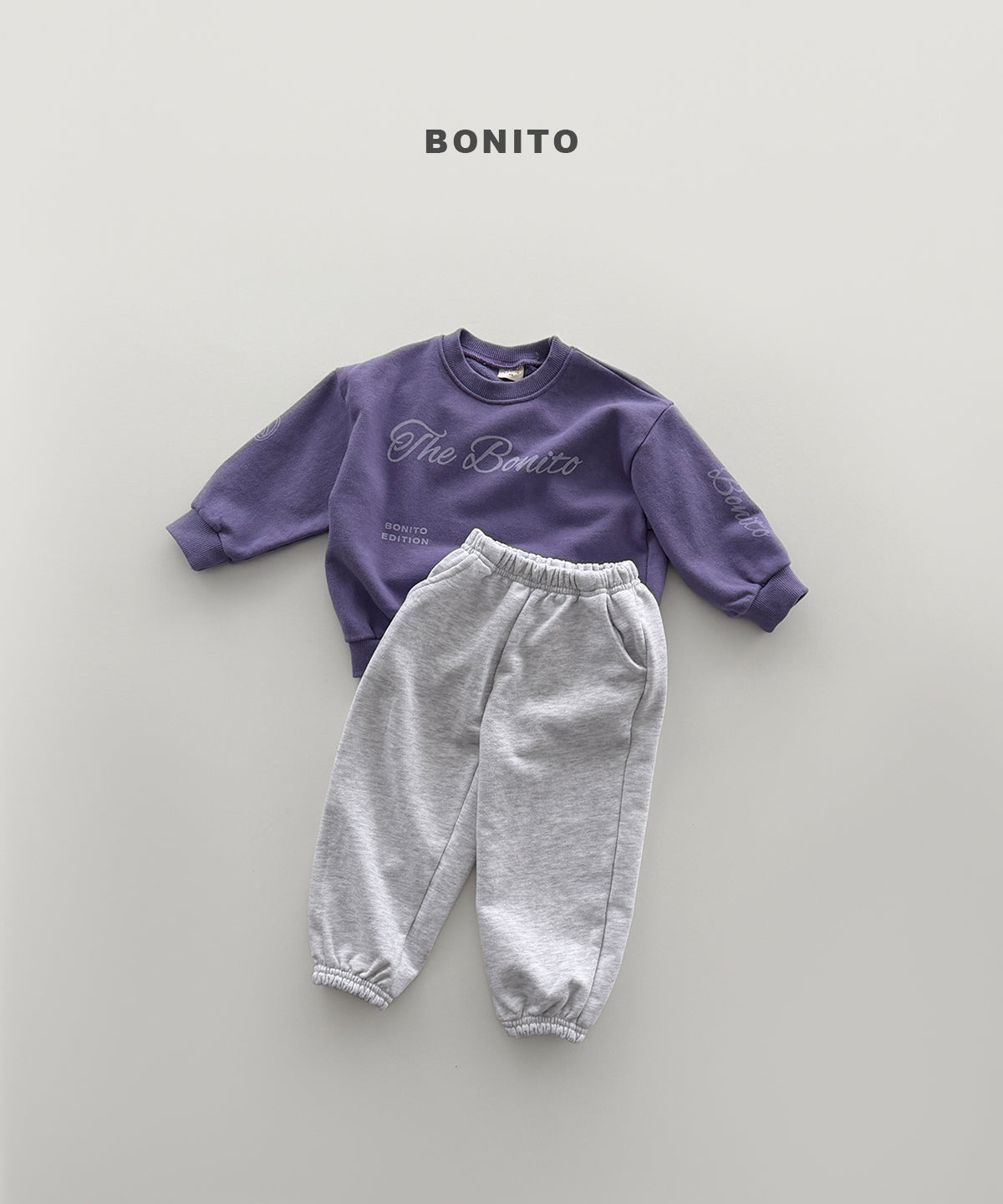13.The Bonito Lettering Sweatshirt (Adult)
