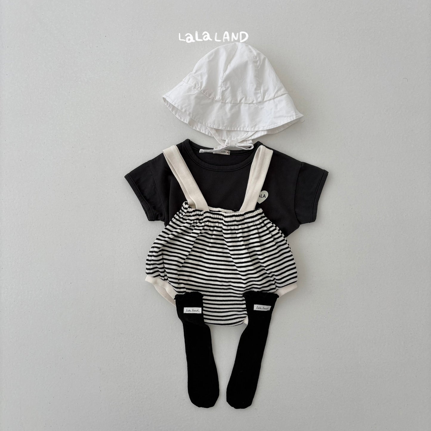 【PREORDER受付終了、ご希望はお問い合わせください。】25.Baby Heart Trim T-shirt