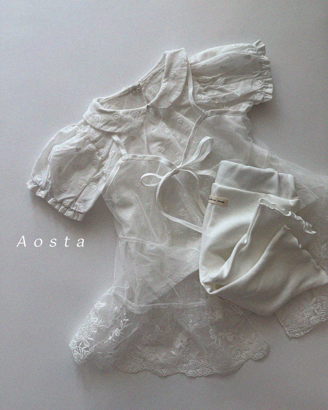 【PREORDER受付終了、ご希望はお問い合わせください。】32.Lace Open Dress