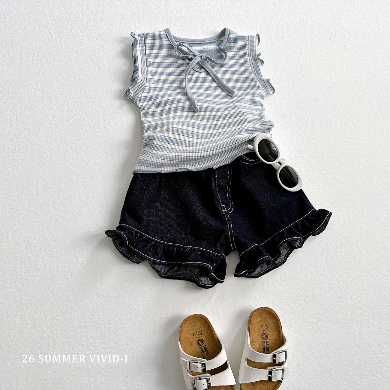 【PREORDER受付終了、ご希望はお問い合わせください。】76.Ribbon Hole Stripe Sleeveless Top