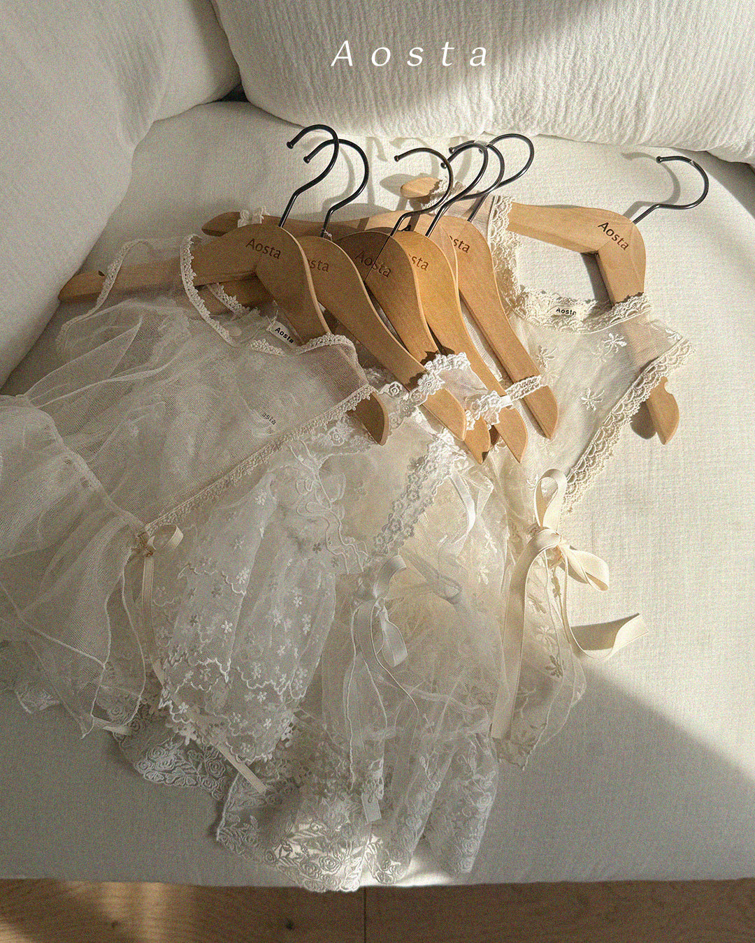 【PREORDER受付終了、ご希望はお問い合わせください。】30.Lace Simple Vest