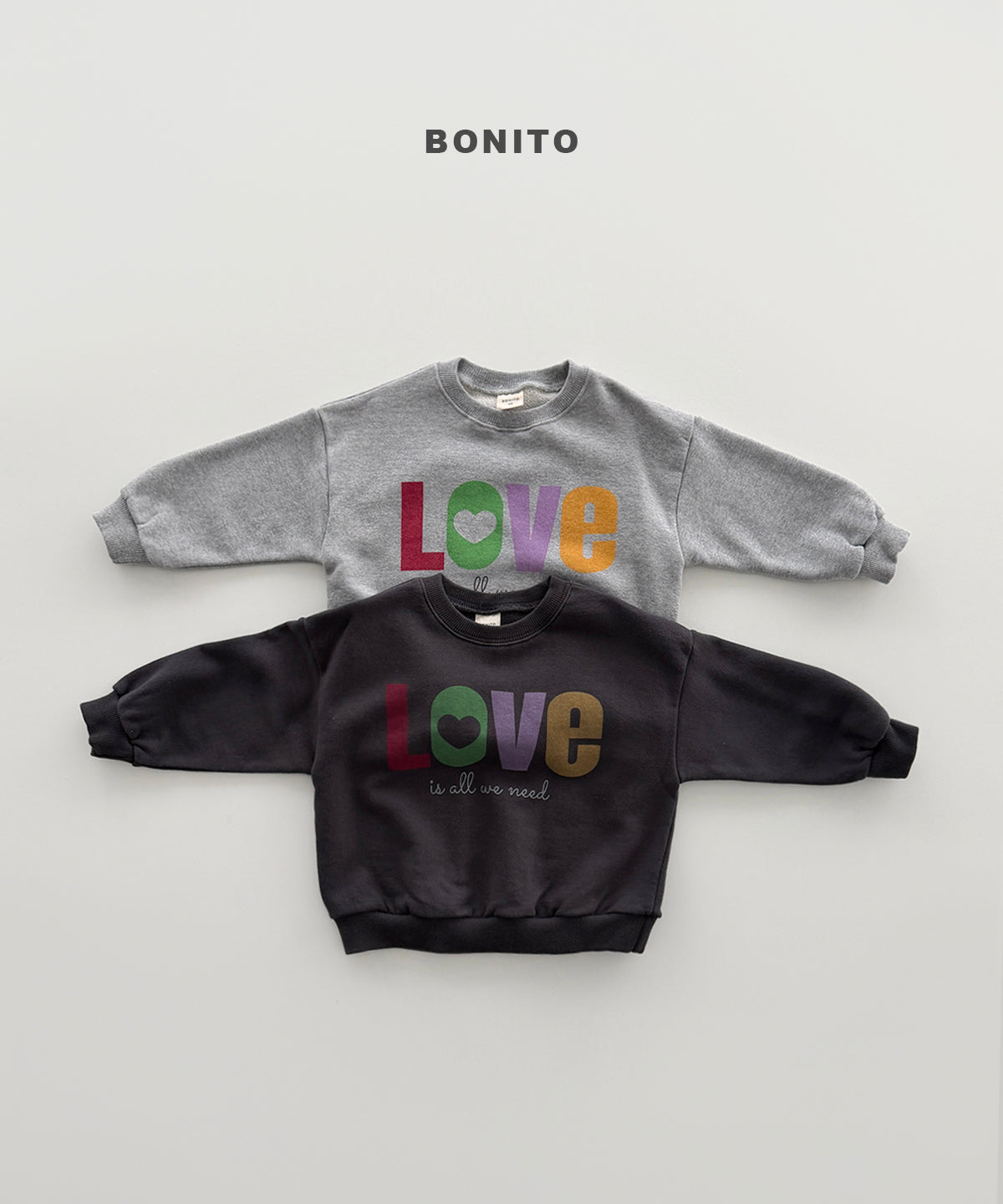 32.Love Sweatshirt