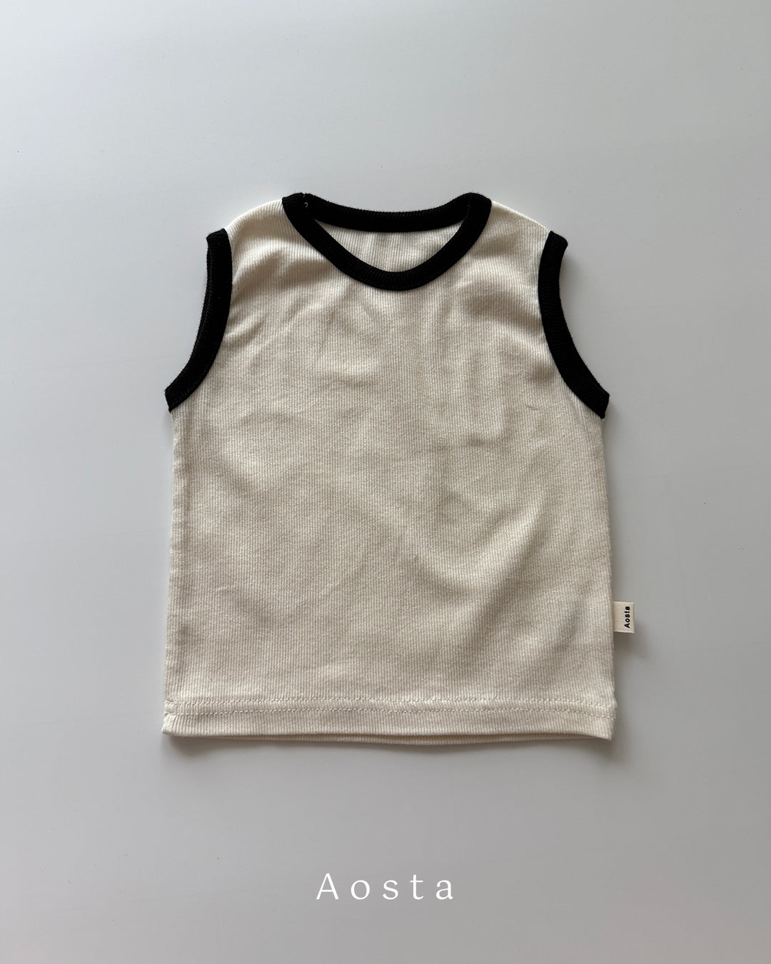 【PREORDER受付終了、ご希望はお問い合わせください。】3.Lip sleeveless T