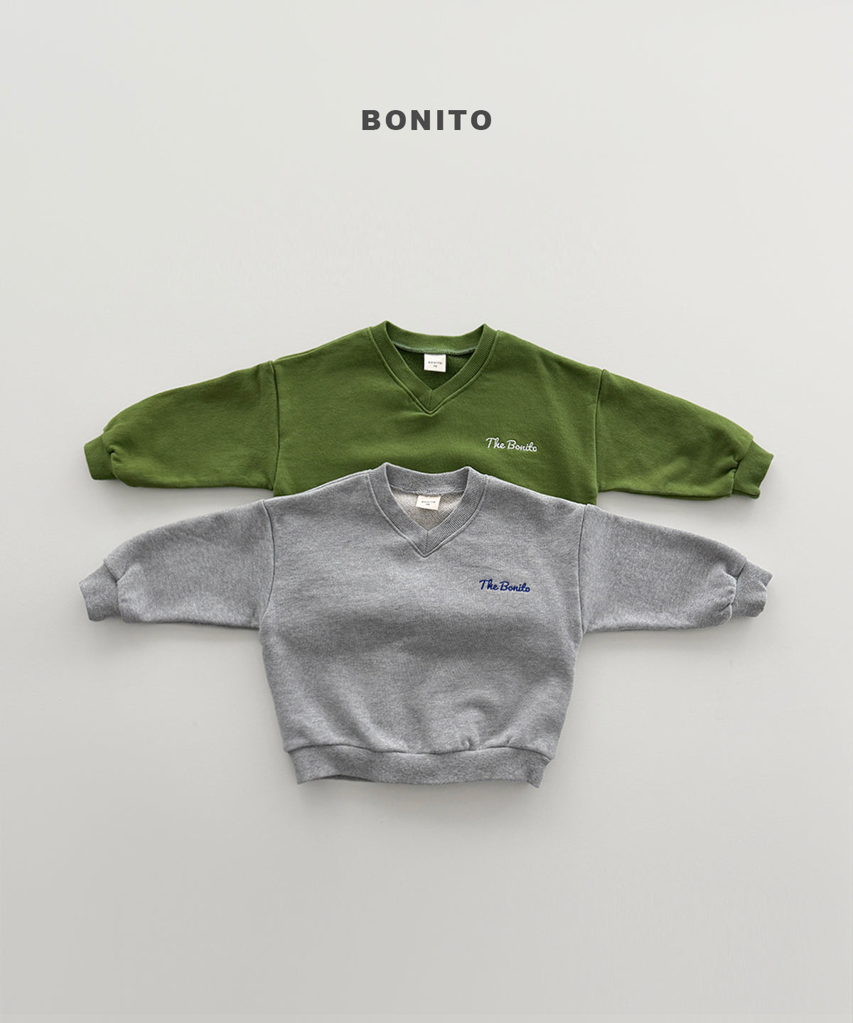 46.V-Neck Sweatshirt