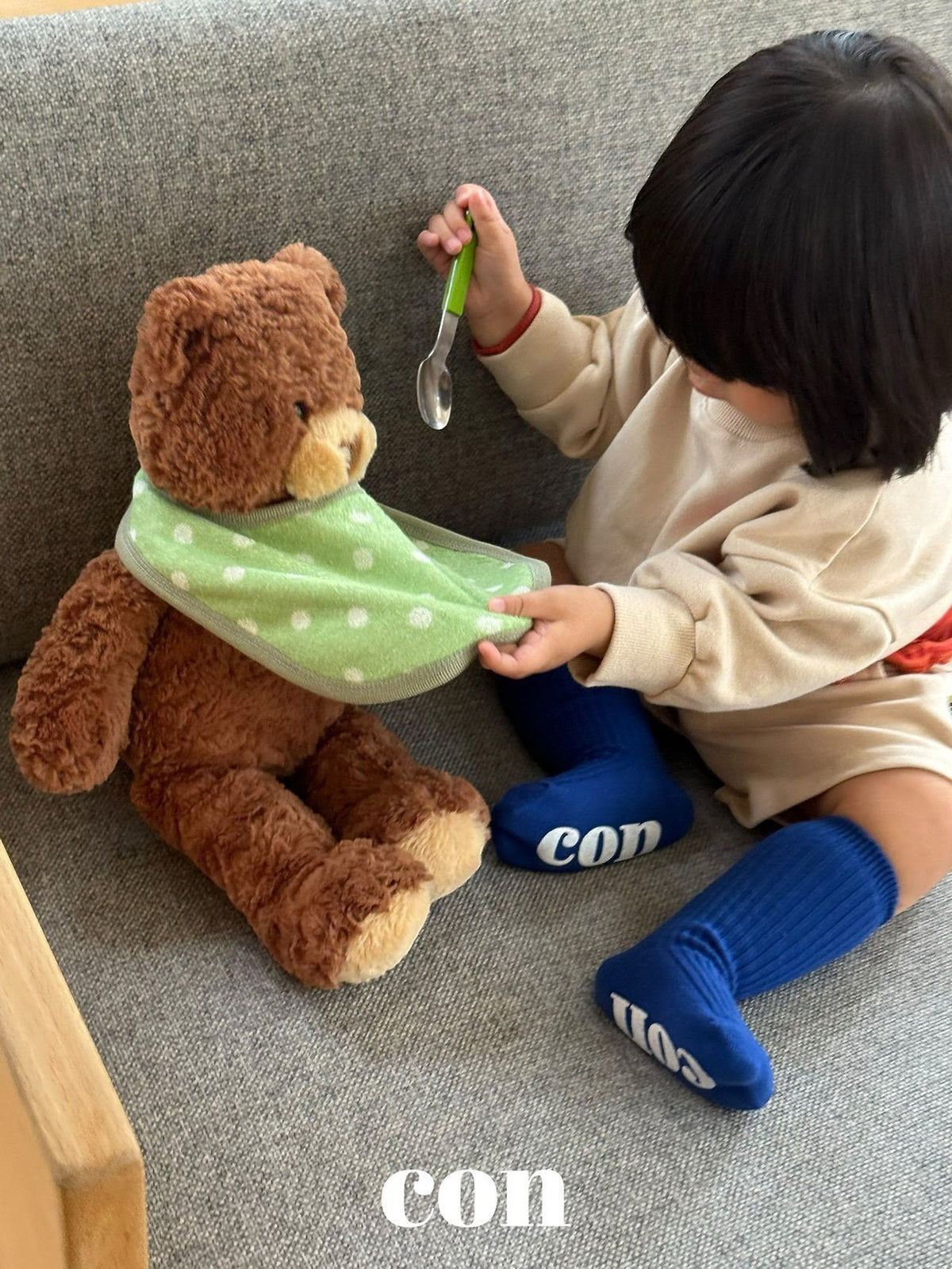 【秋のPRE-ODER 5%OFF】29.CON Tutu Bib | CON