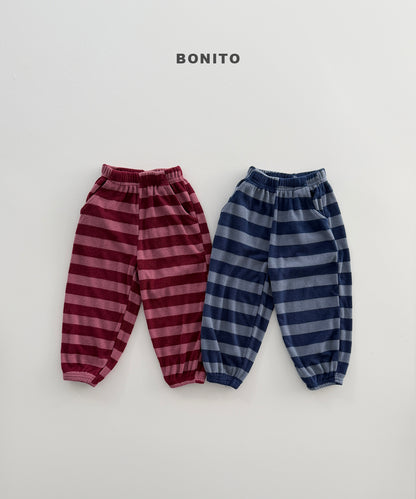 45.Striped Knit Jogger Pants