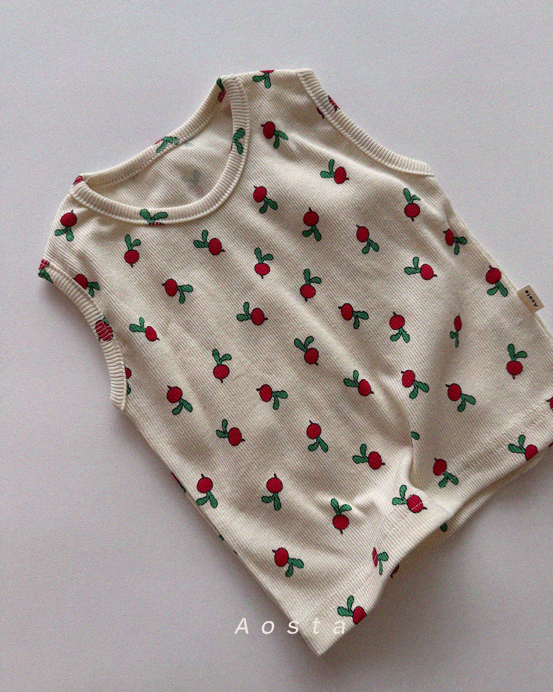 【PREORDER受付終了、ご希望はお問い合わせください。】3.Lip sleeveless T