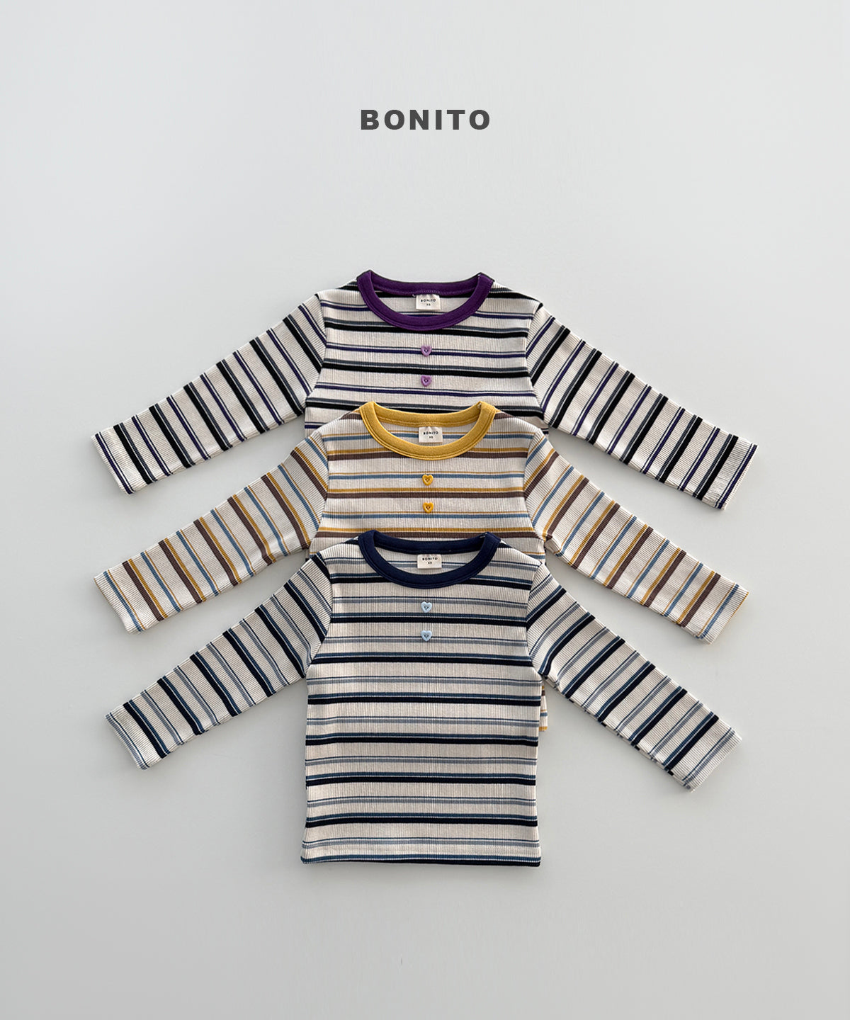 51.Heart Button Stripe Tee