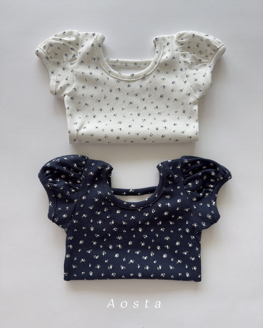 【PREORDER受付終了、ご希望はお問い合わせください。】56.Open Back Puff Blouse