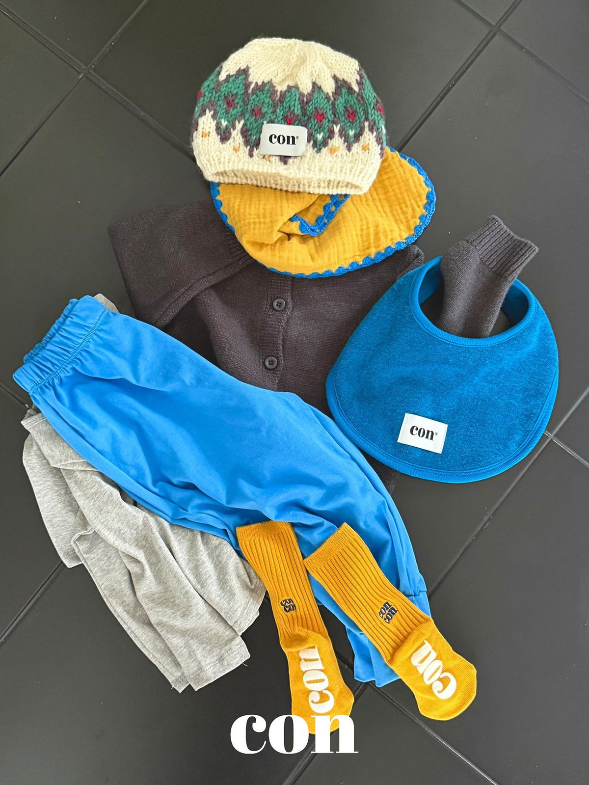 【秋のPRE-ODER 5%OFF】12.CON Socks | CON