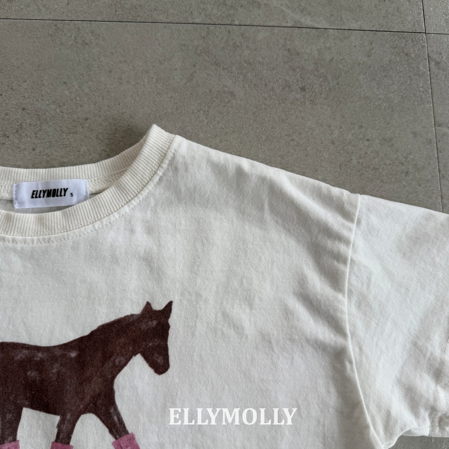 【PREORDER 4日間限定】9.Blush Pony T-Shirt