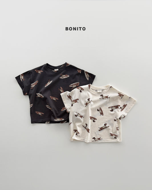 【PREORDER 4日間限定】36.surfing dog tee