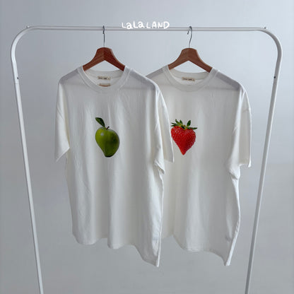 【PREORDER受付終了、ご希望はお問い合わせください。】84.Mom Berry Apple T-shirt