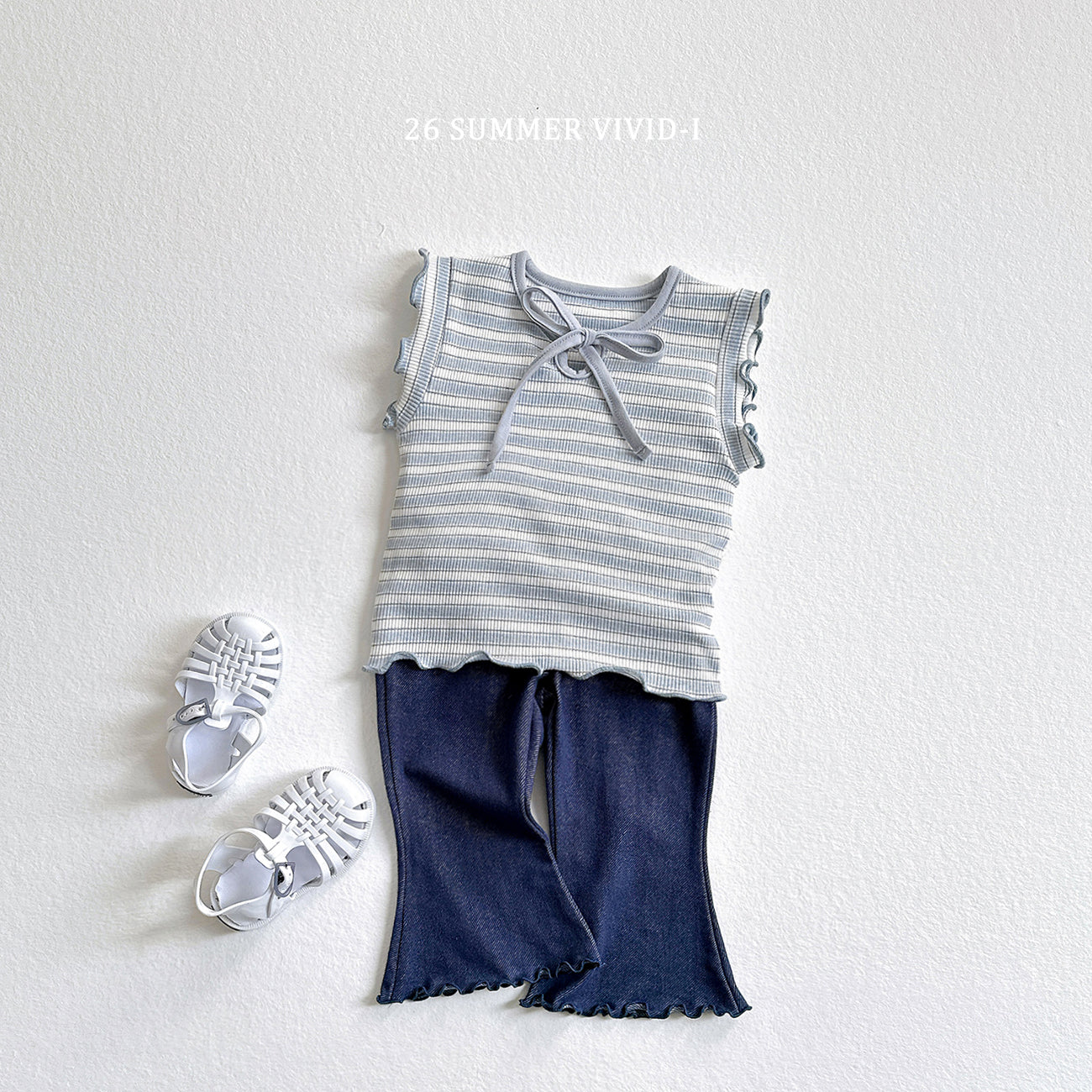 【PREORDER受付終了、ご希望はお問い合わせください。】76.Ribbon Hole Stripe Sleeveless Top