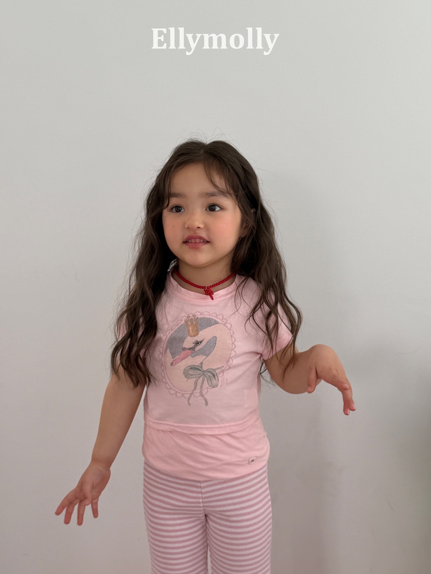 【PREORDER 4日間限定】12.Elise Swan T-Shirt