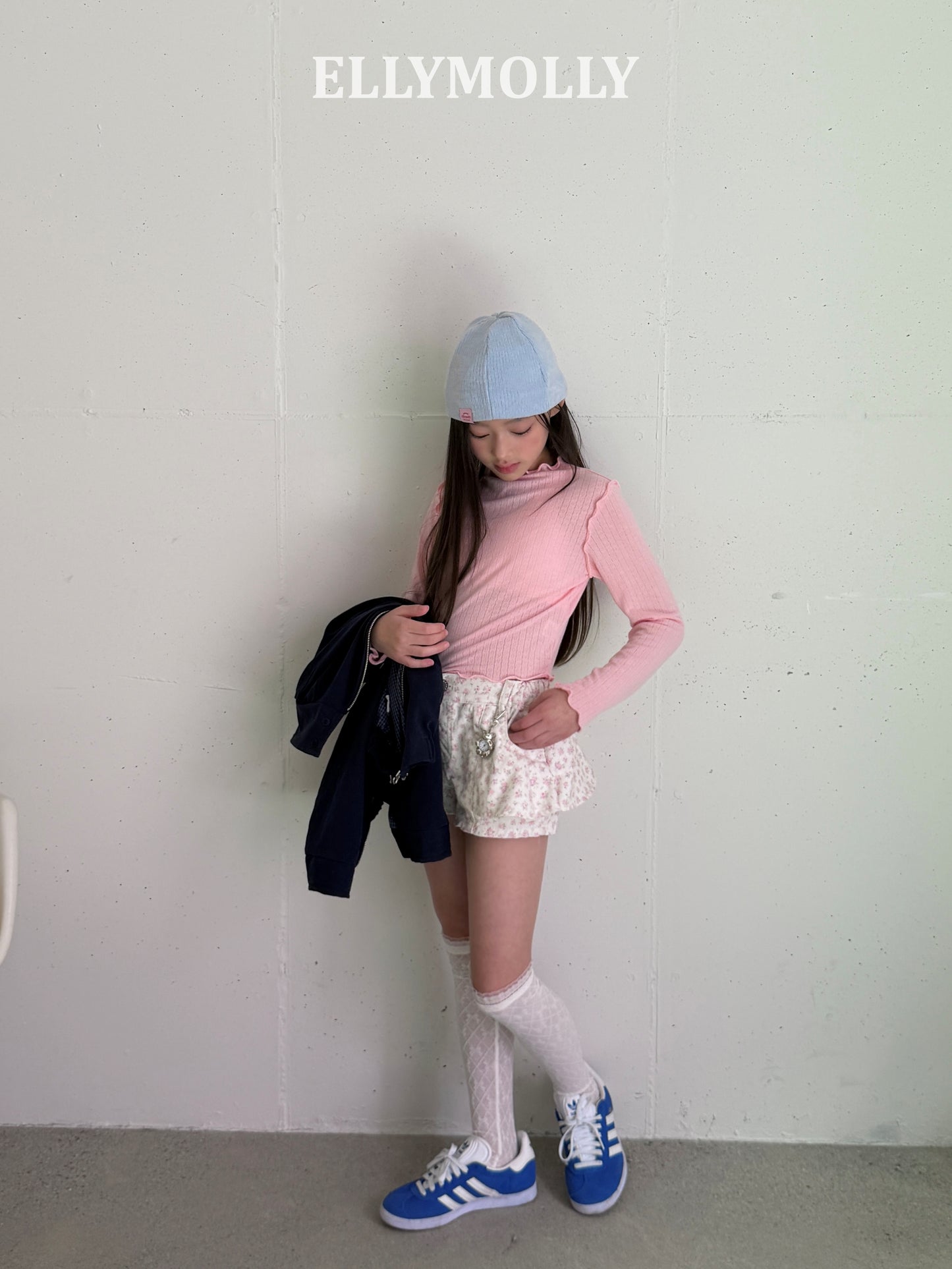 【PREORDER 4日間限定】18. Ribbon Leg Socks