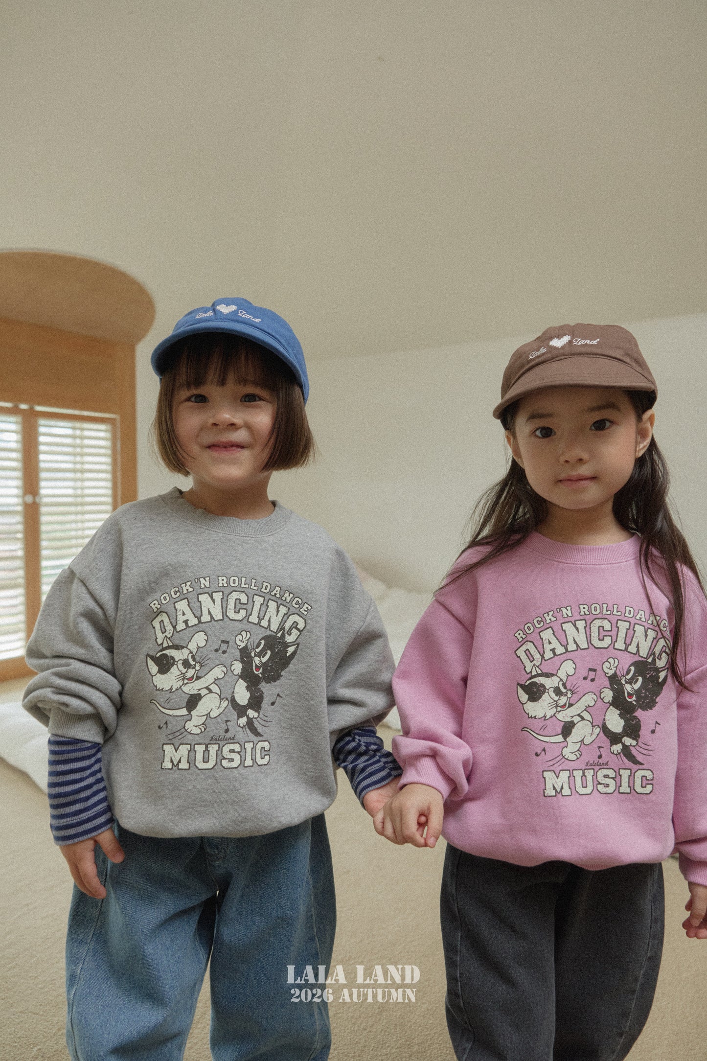【PRE-ODER〆8.9(sun)】30.Dancing Cat Sweatshirt | lalaland