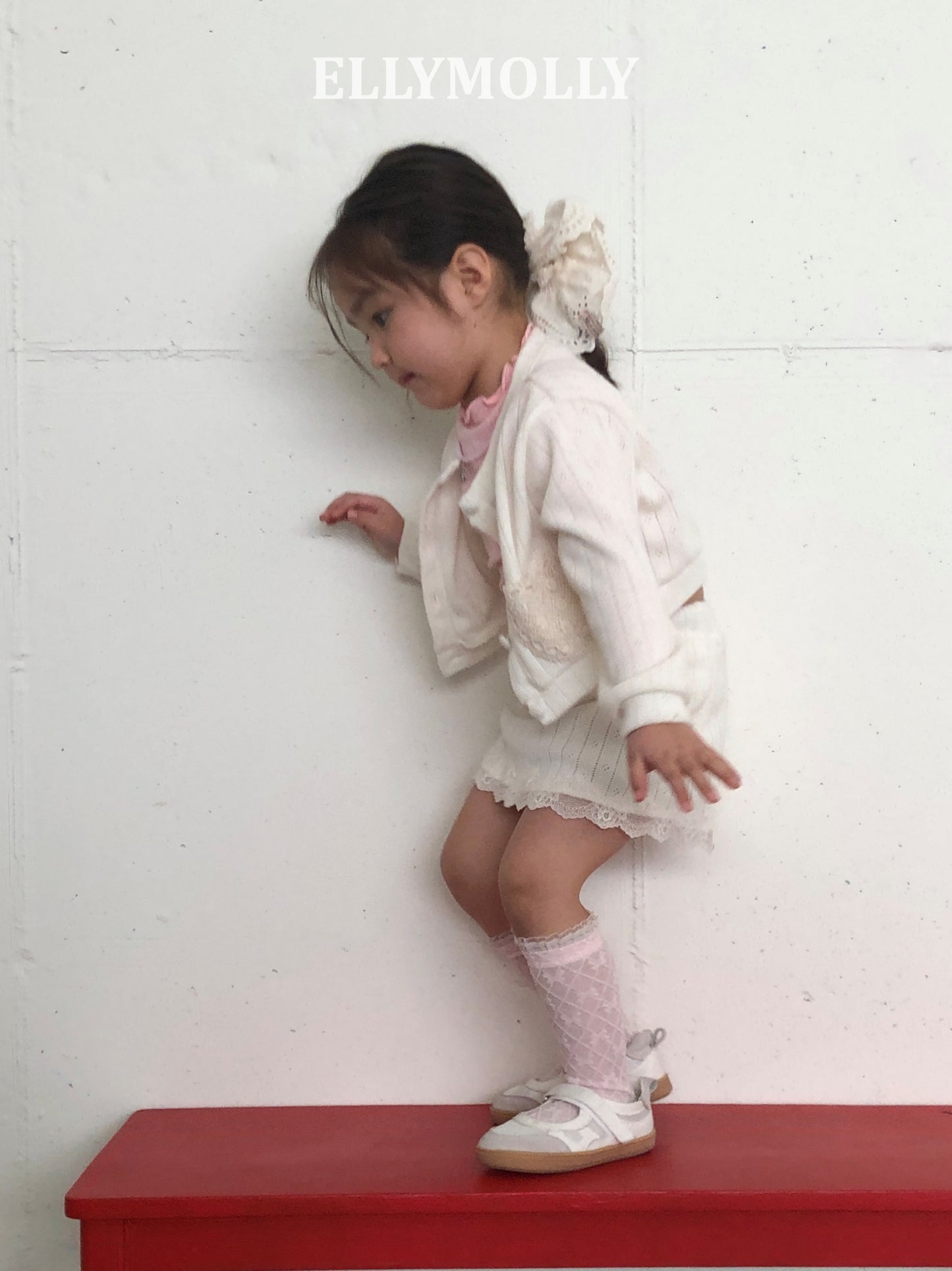 【PREORDER 4日間限定】18. Ribbon Leg Socks