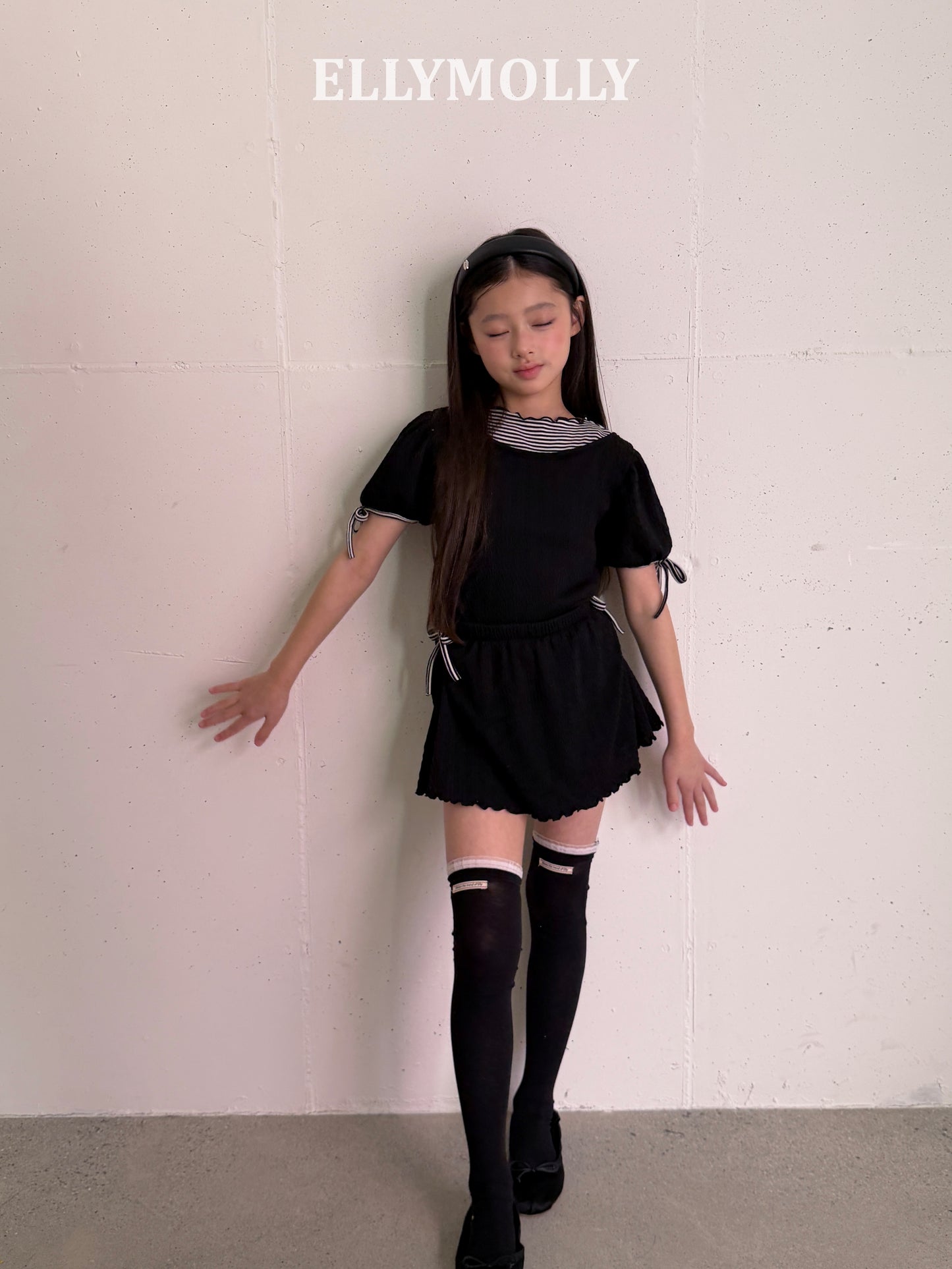 【PREORDER 4日間限定】15. Ribbon Fit Leg Socks