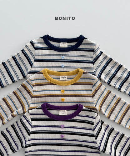 51.Heart Button Stripe Tee