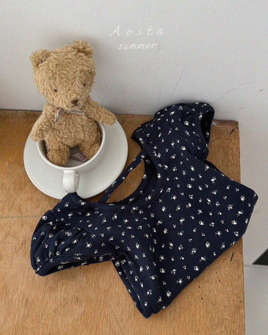 【PREORDER受付終了、ご希望はお問い合わせください。】56.Open Back Puff Blouse