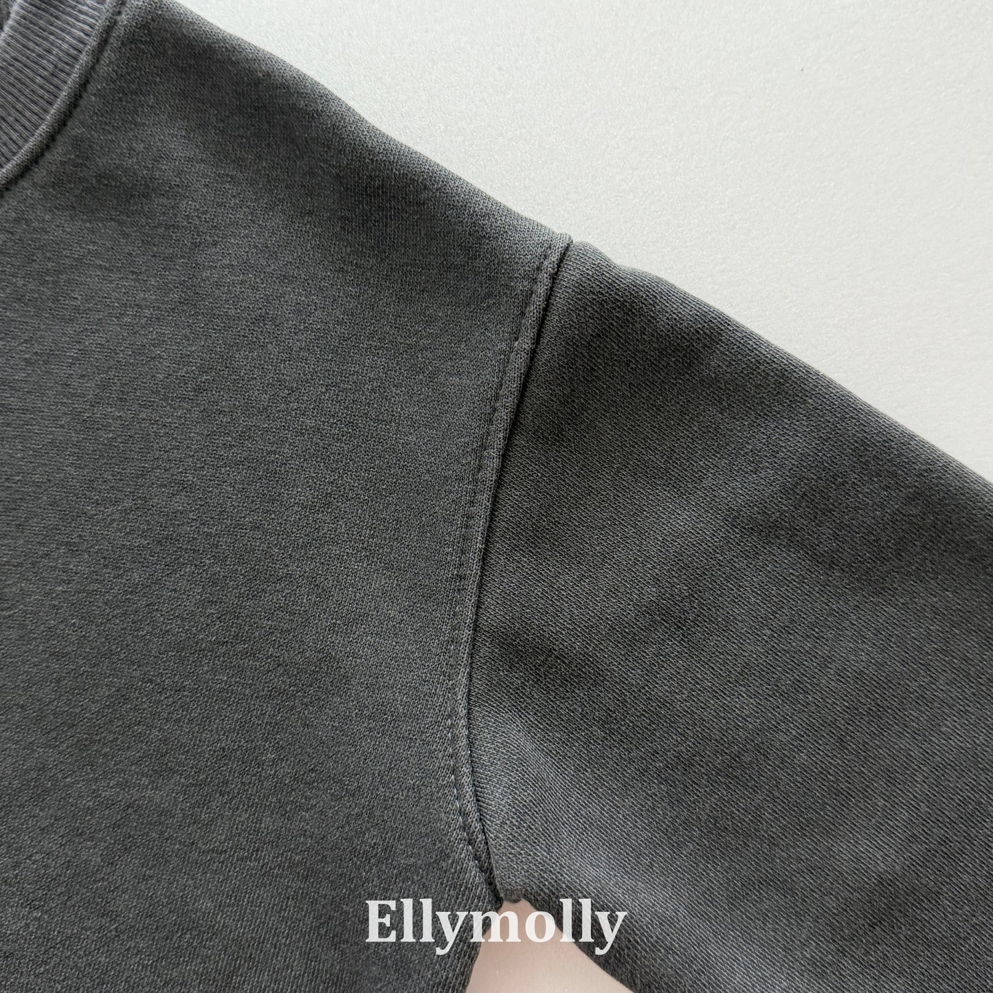 【PRE-ODER〆8.9(sun)】46.Rough Two-Tone Dyed Sweatshirt | ellymolly