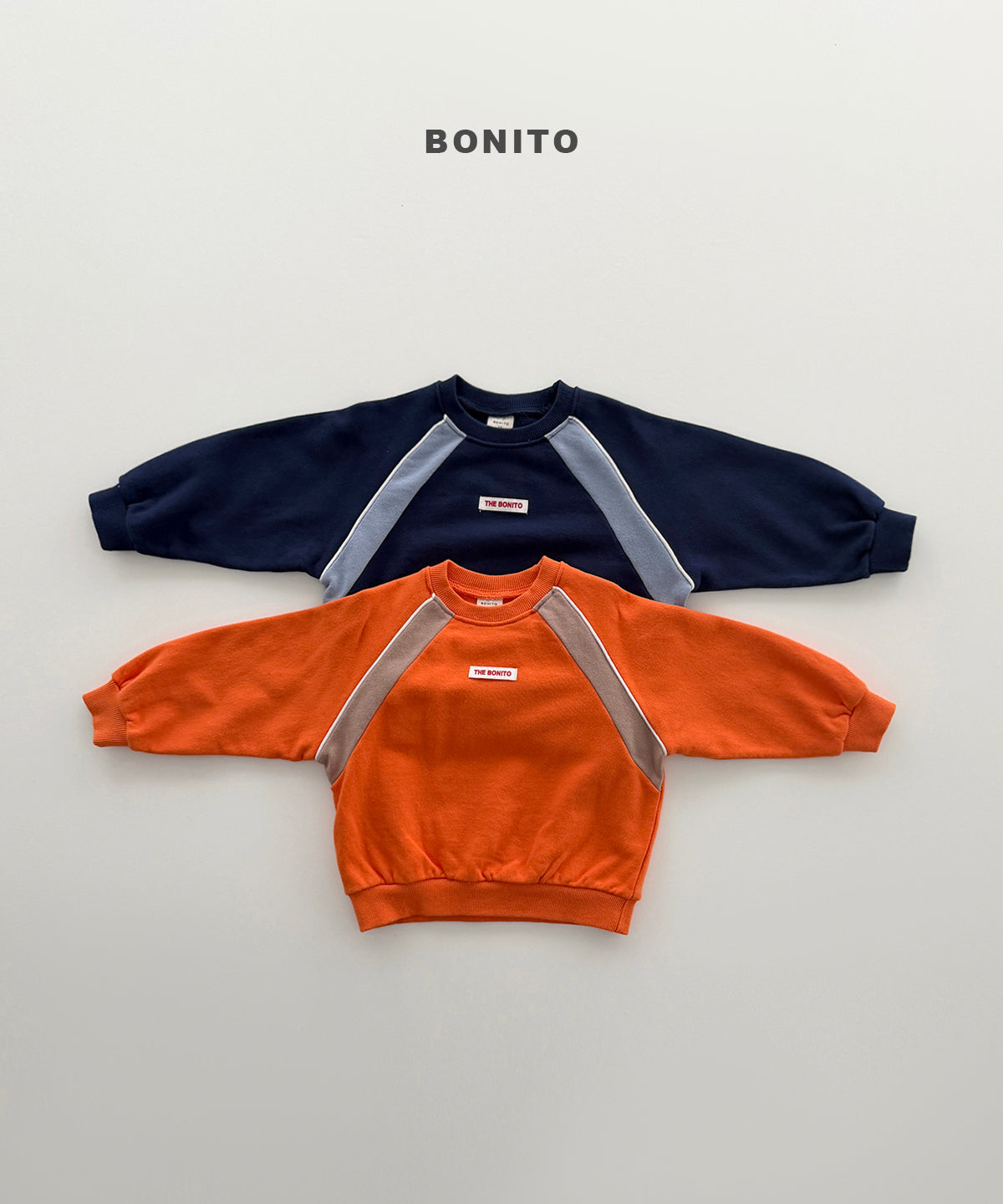 44.Raglan Piping Sweatshirt