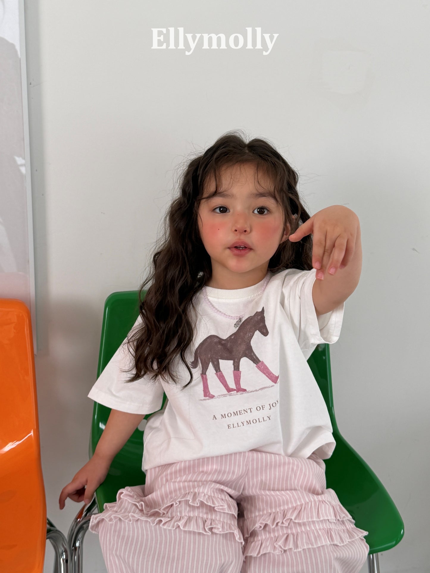 【PREORDER 4日間限定】9.Blush Pony T-Shirt
