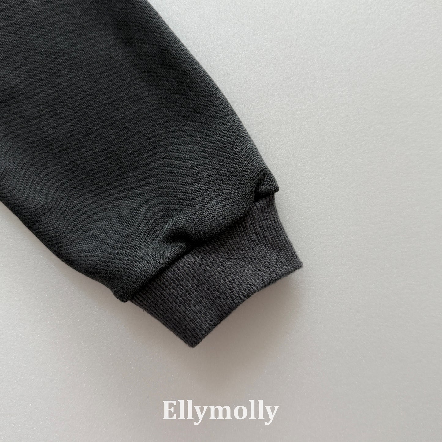 【PRE-ODER〆8.9(sun)】46.Rough Two-Tone Dyed Sweatshirt | ellymolly