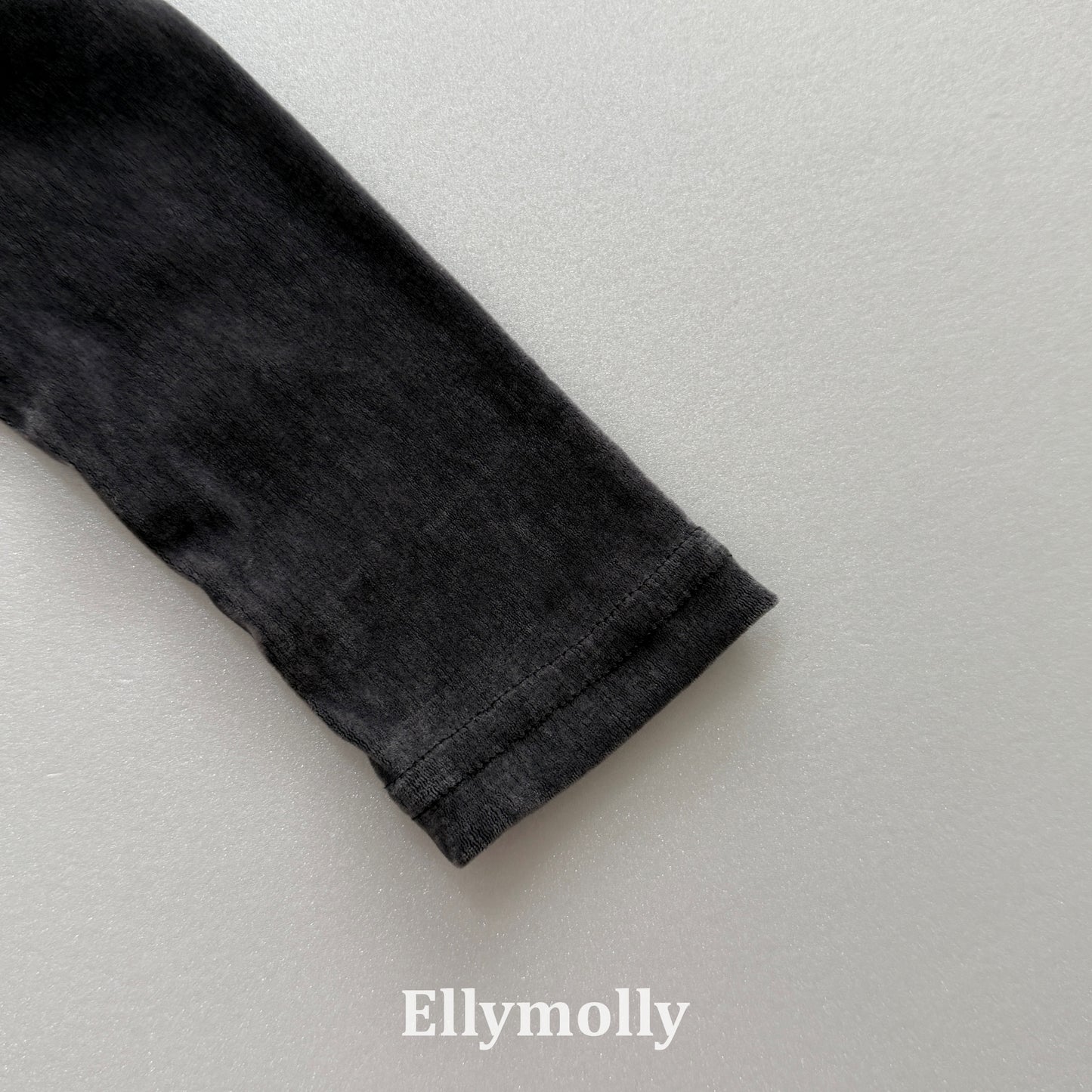 【PRE-ODER〆8.9(sun)】44.Velvet Mesh Mock-Neck Top | ellymolly