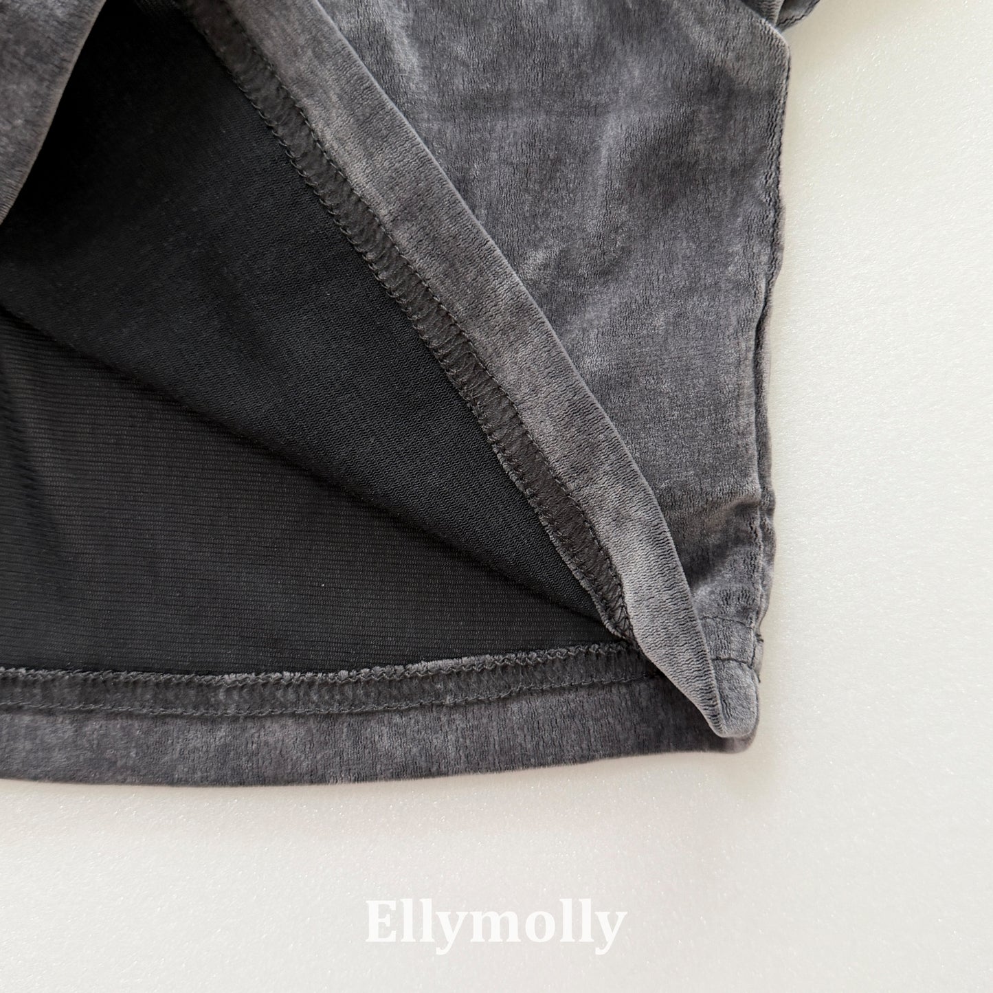 【PRE-ODER〆8.9(sun)】44.Velvet Mesh Mock-Neck Top | ellymolly