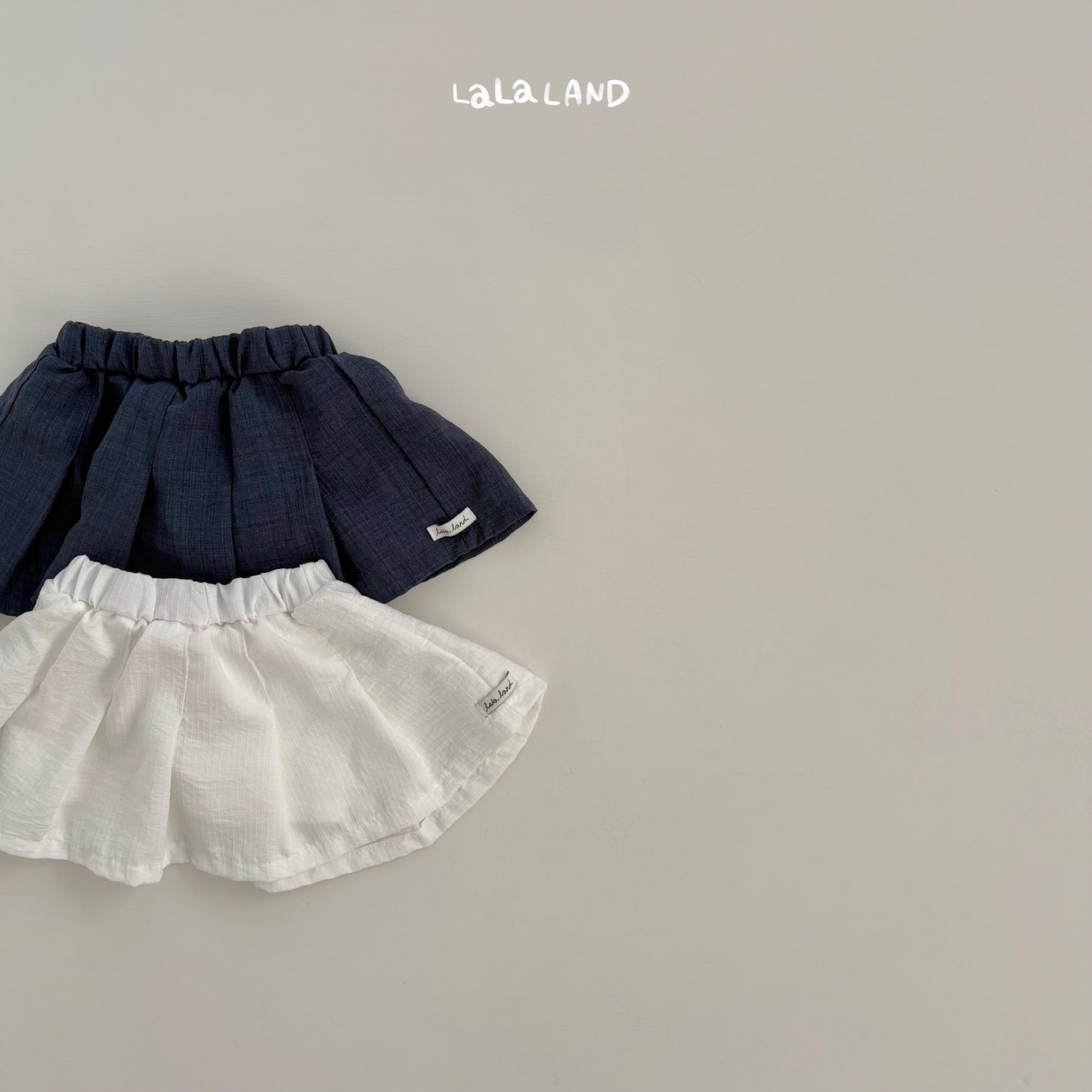 【PREORDER受付終了、ご希望はお問い合わせください。】56.Mile Pleated Skirt