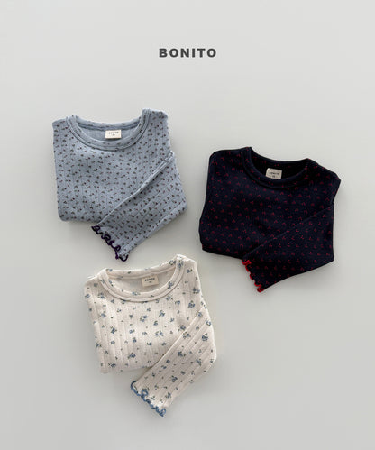 56.Eyelet T-Shirt