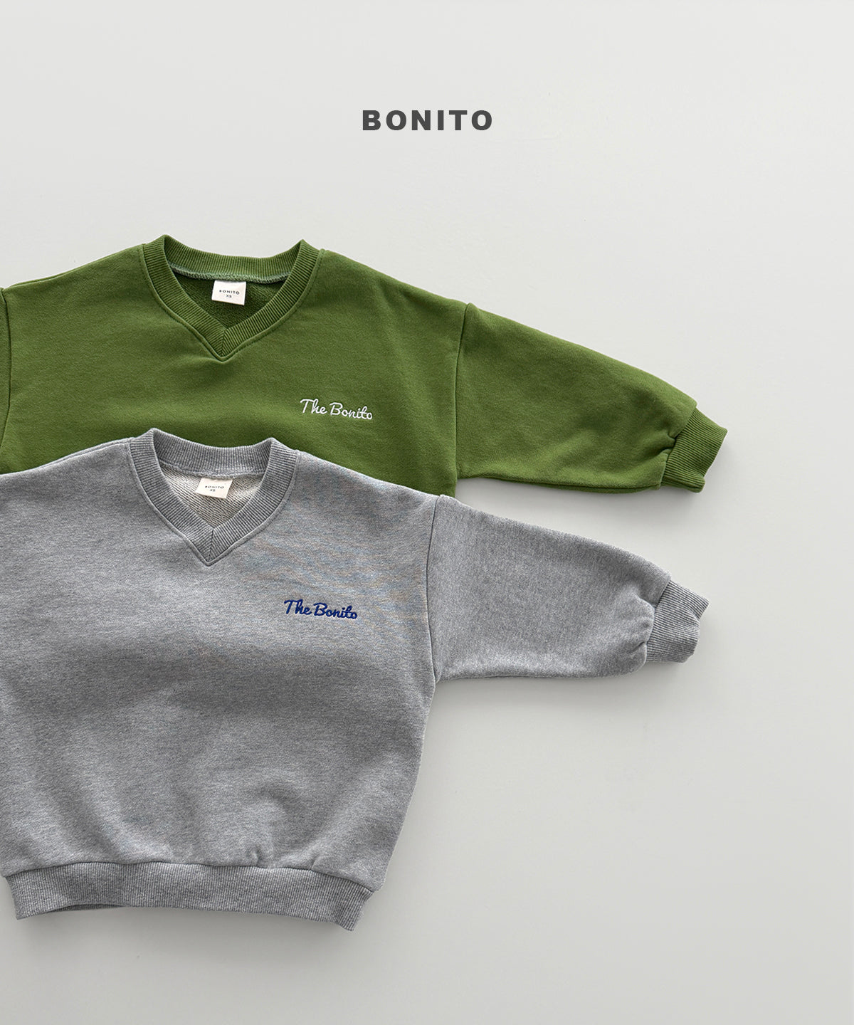 46.V-Neck Sweatshirt