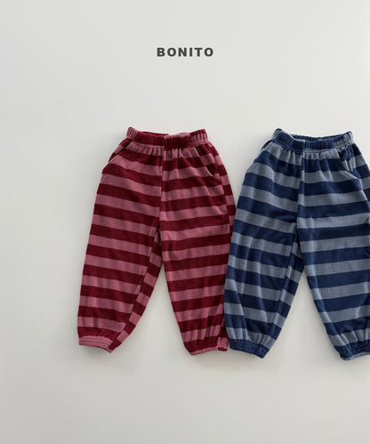 45.Striped Knit Jogger Pants
