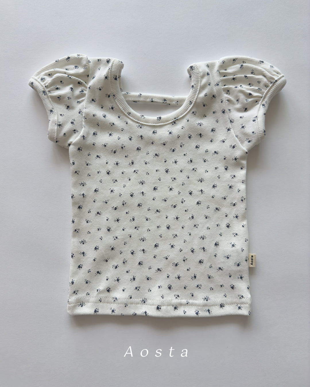 【PREORDER受付終了、ご希望はお問い合わせください。】56.Open Back Puff Blouse