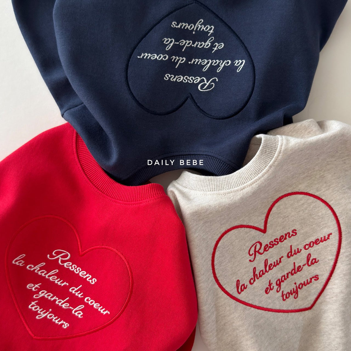 【秋のPRE-ODER 5%OFF】19.Heart Embroidery Sweatshirt