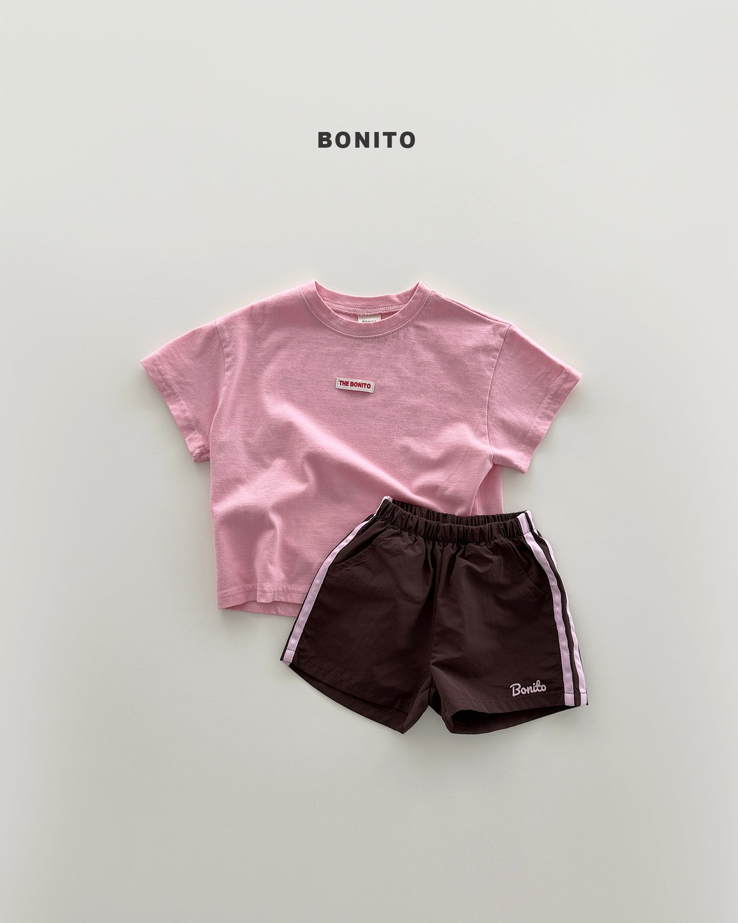 【PREORDER 4日間限定】29.two line tape shorts