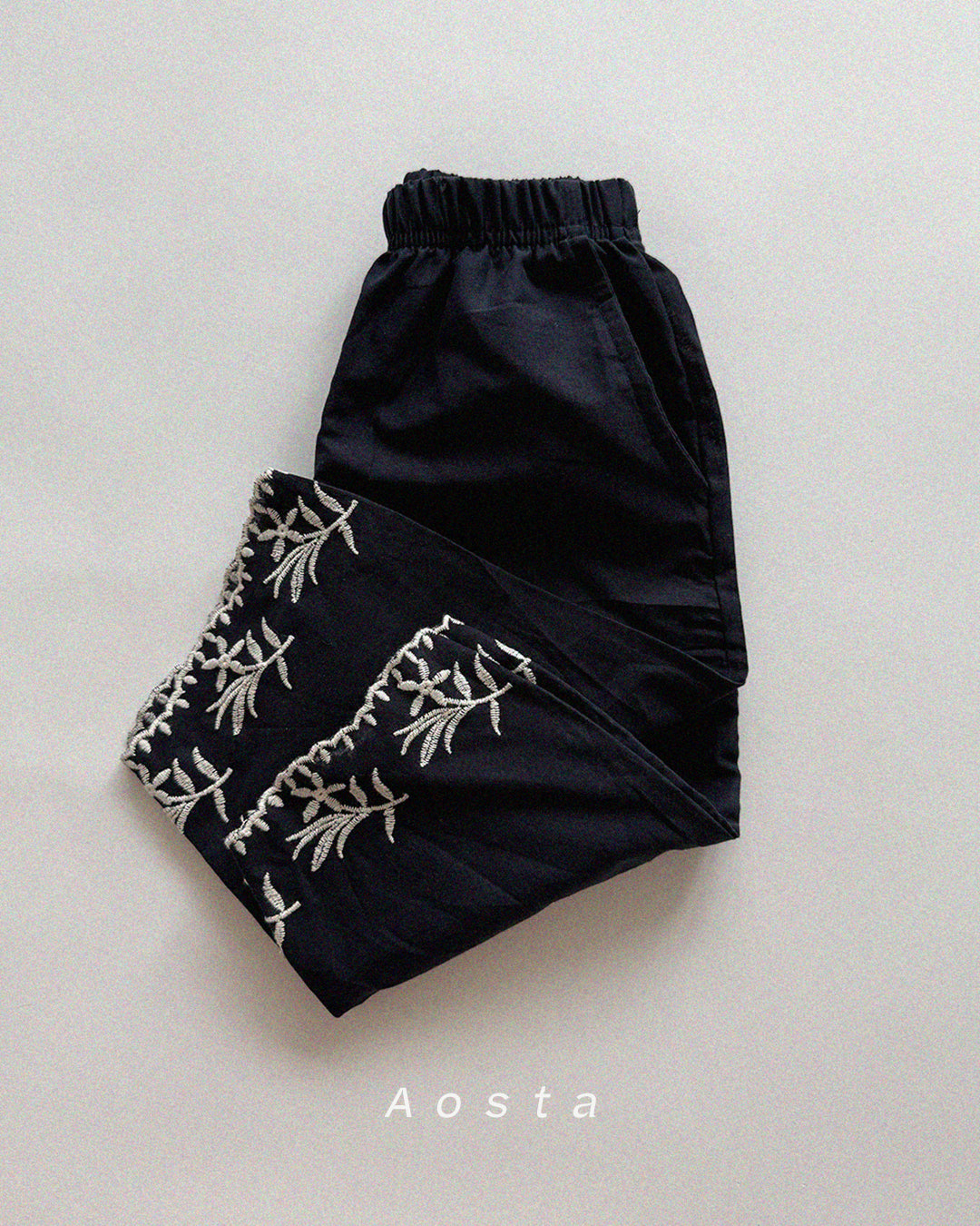 【PREORDER受付終了、ご希望はお問い合わせください。】42.Bibi Pants